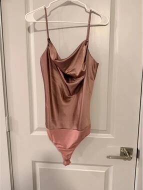Dress Form silky bodysuit women’s Large
